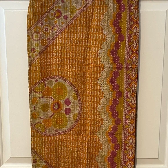 KANTHA SCARF REVERSIBLE TWO SIDED SARI HEAD WRAP DECOR LINEN SARONG - Picture 9 of 10